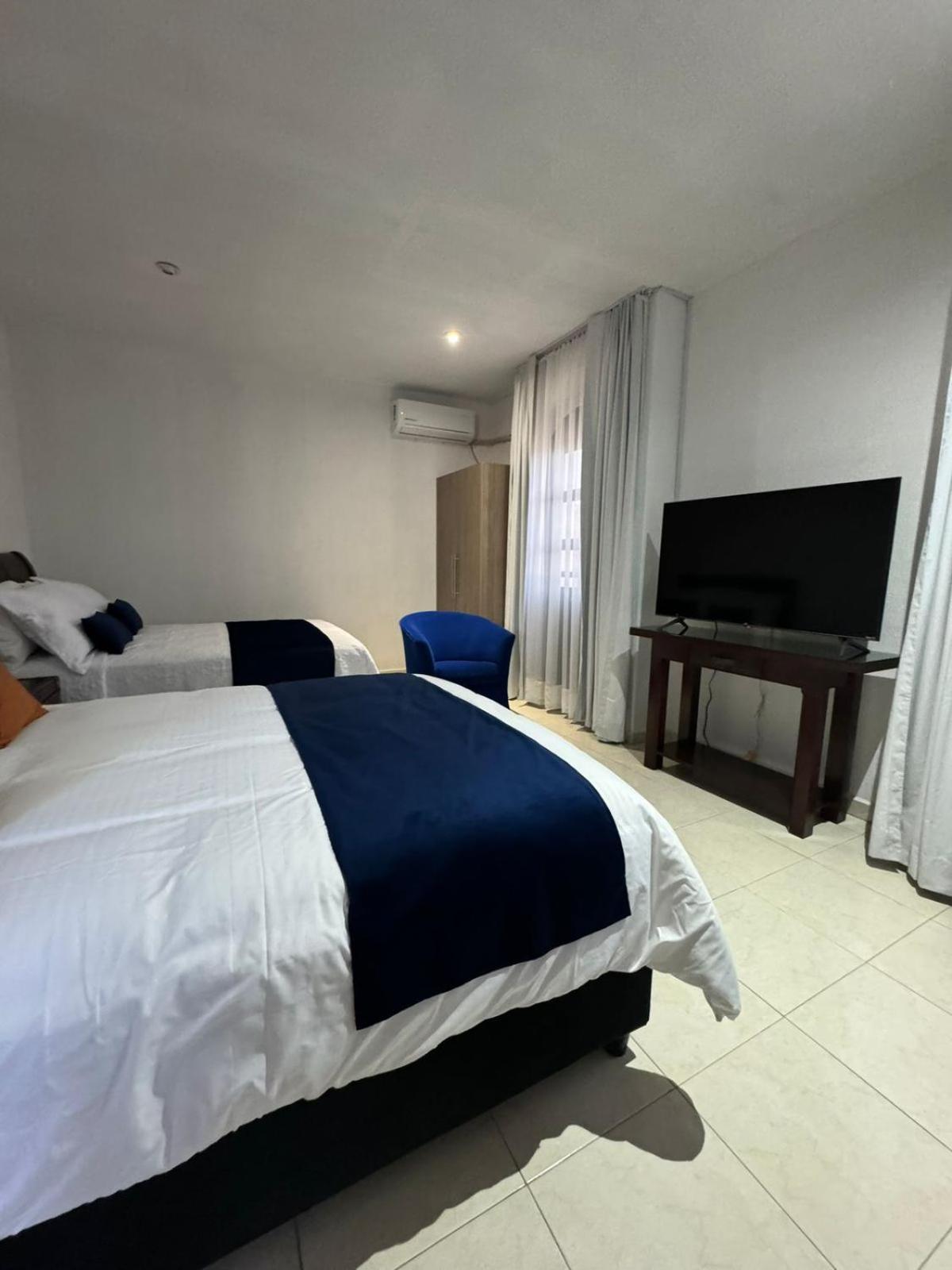 Suite Los Angeles Tecozautla Bagian luar foto