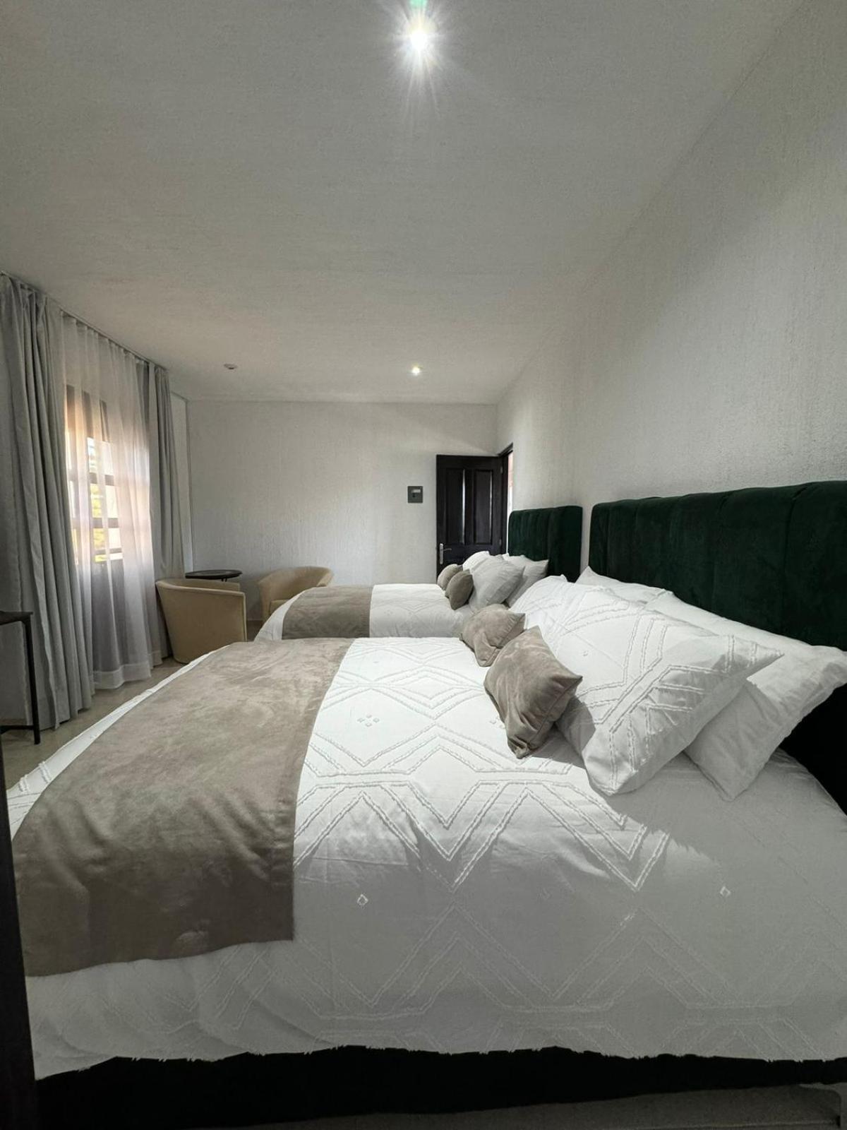 Suite Los Angeles Tecozautla Bagian luar foto