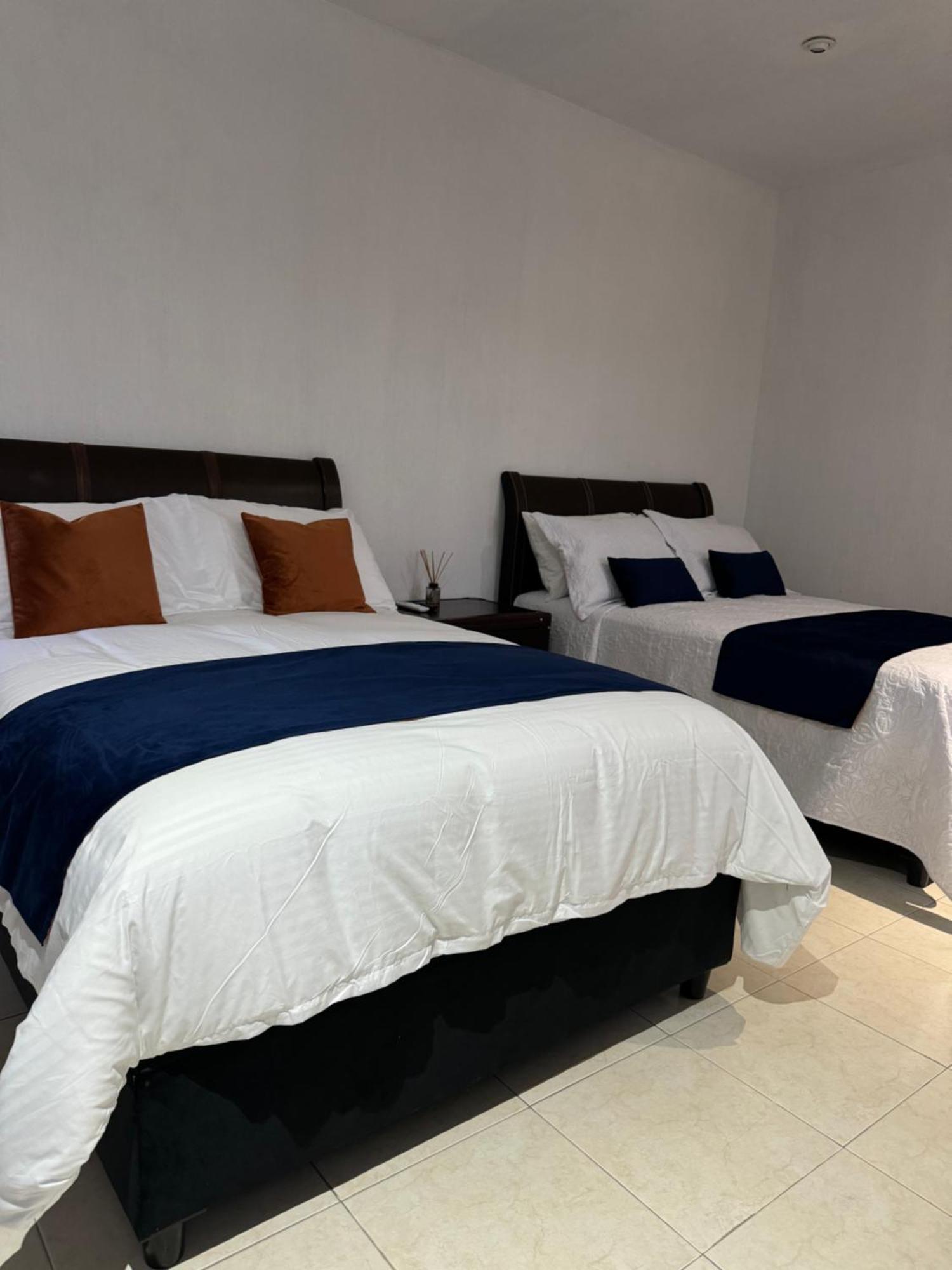 Suite Los Angeles Tecozautla Bagian luar foto
