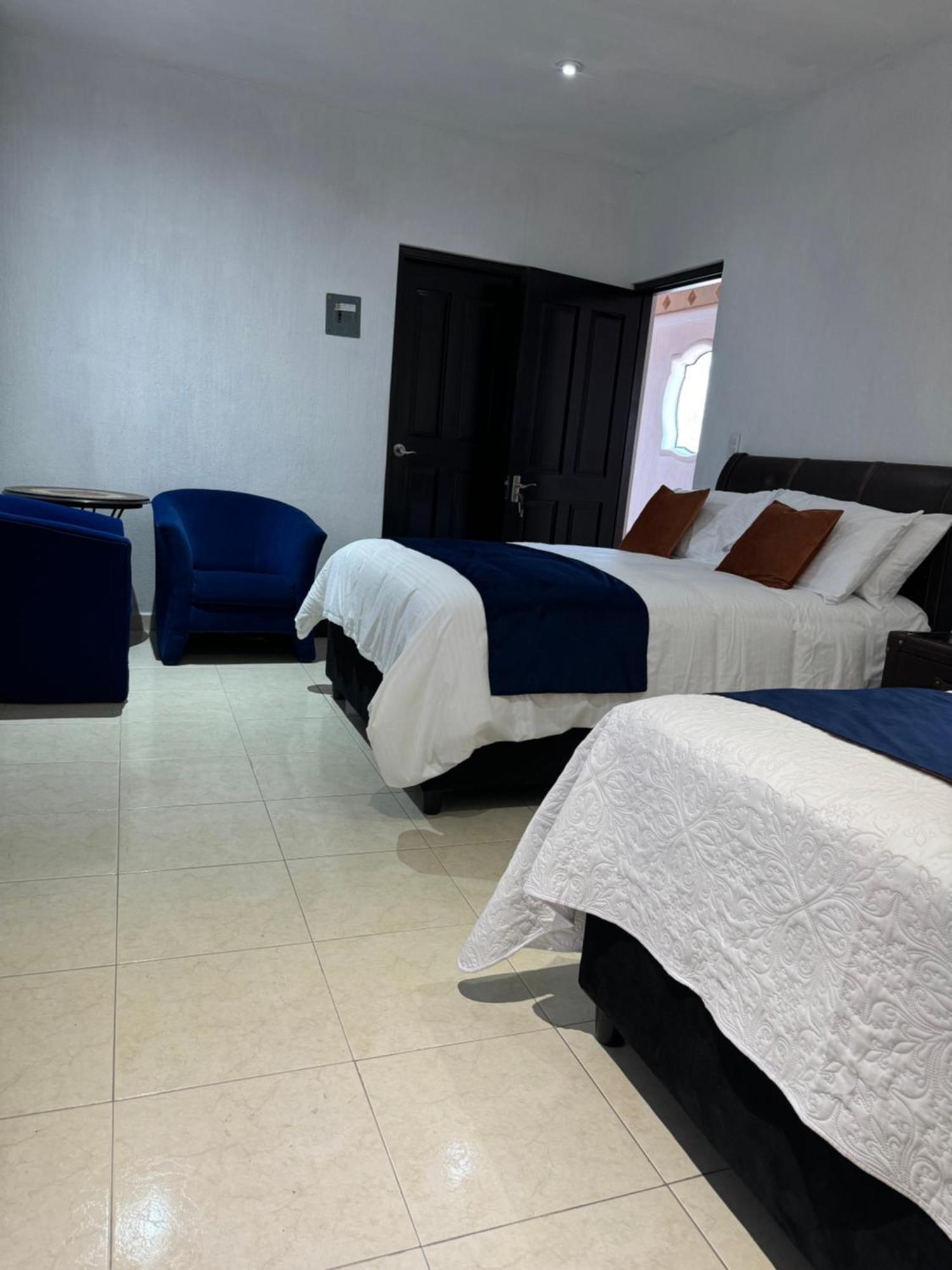 Suite Los Angeles Tecozautla Bagian luar foto